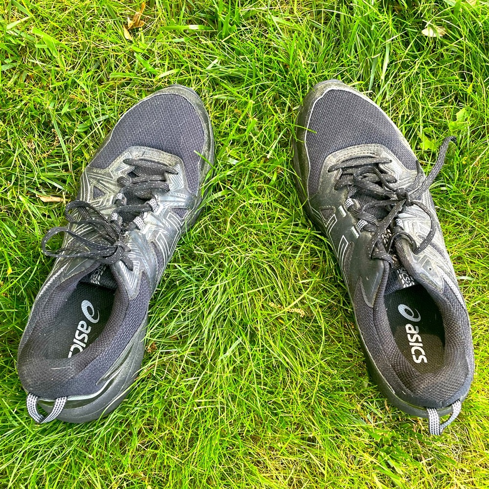 ASICS trainers - Picture 2 of 4